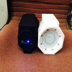Haut-parleur intelligent à résonance par induction magnétique